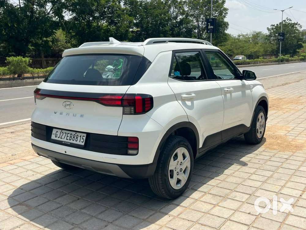 Hyundai Venue S 1.2 Petrol, 2023, Petrol