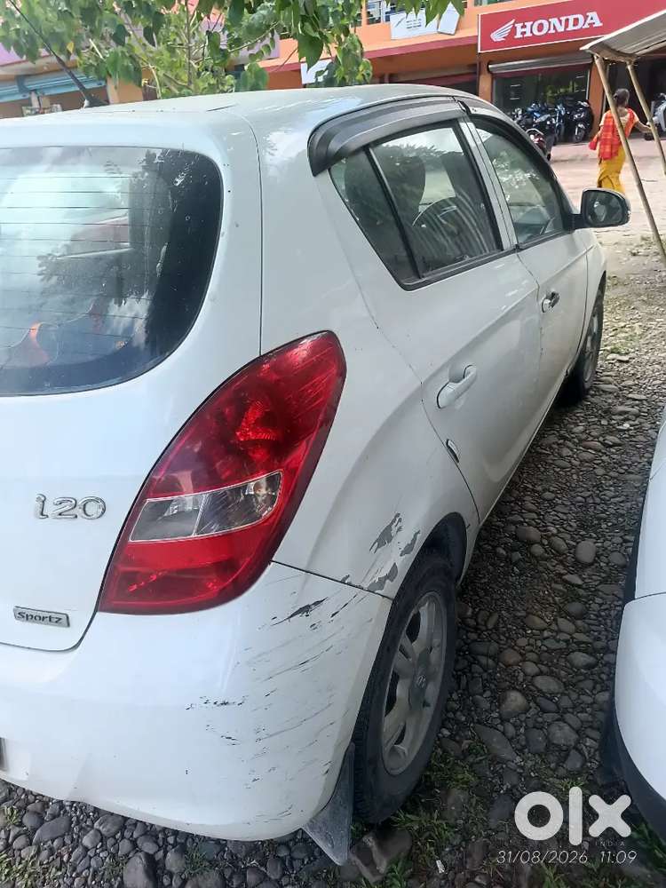 Hyundai I20 Sportz Petrol 2010