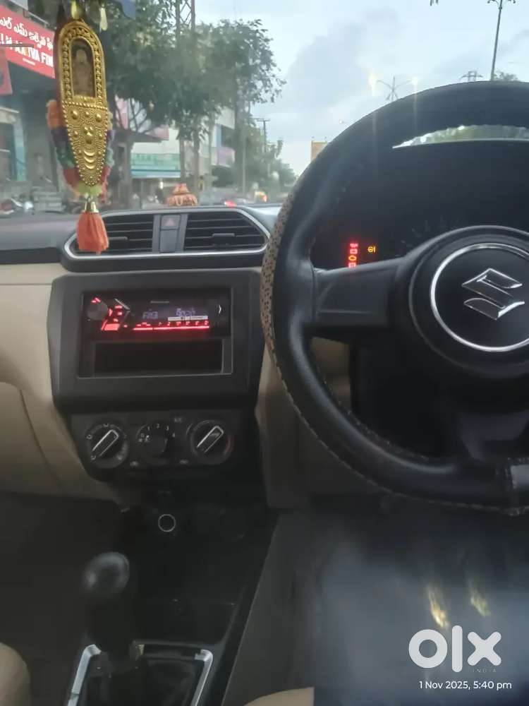 Maruti Suzuki Dzire 2017 Petrol Well Maintained