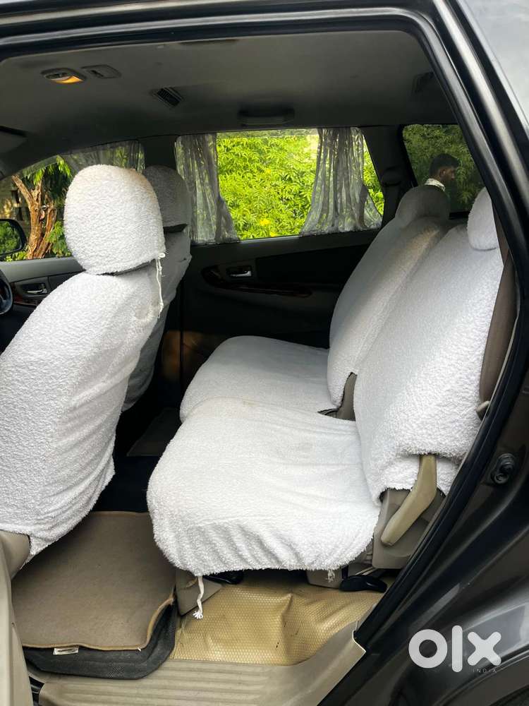 Toyota Innova 2.5 Vx 8 Str Bs-iii, 2012, Diesel