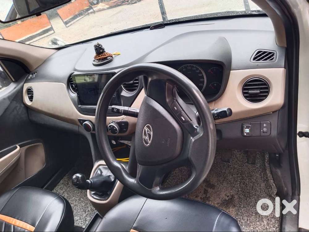 Hyundai Grand I10 2017 Petrol Well Maintained