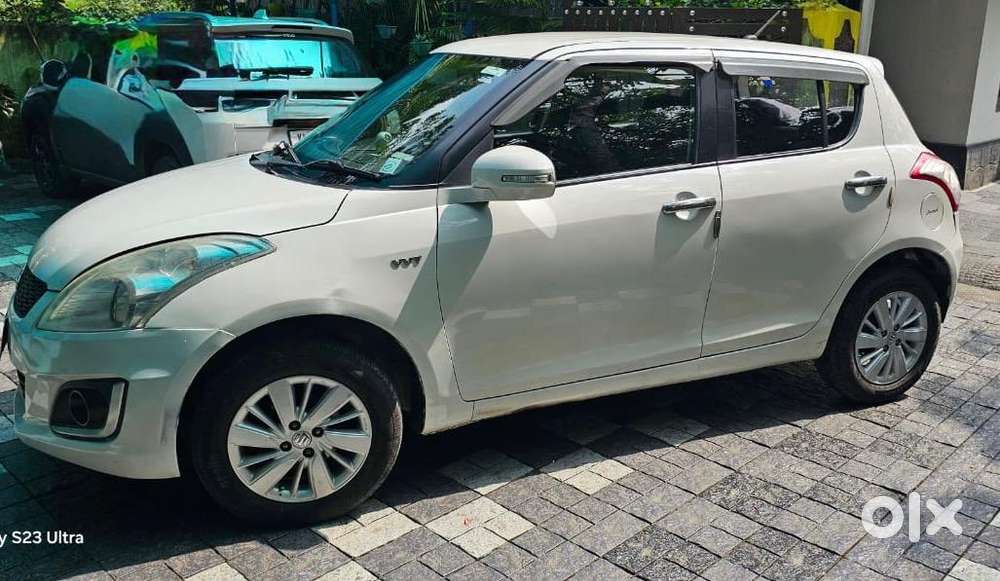 Maruti Suzuki Swift Zxi Bsiv Petrol 2017