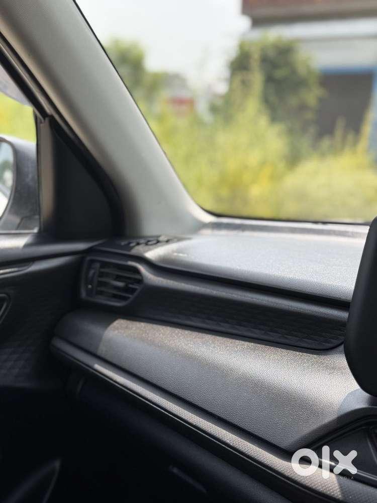 Maruti Suzuki Swift Vxi Optional, 2024, Petrol