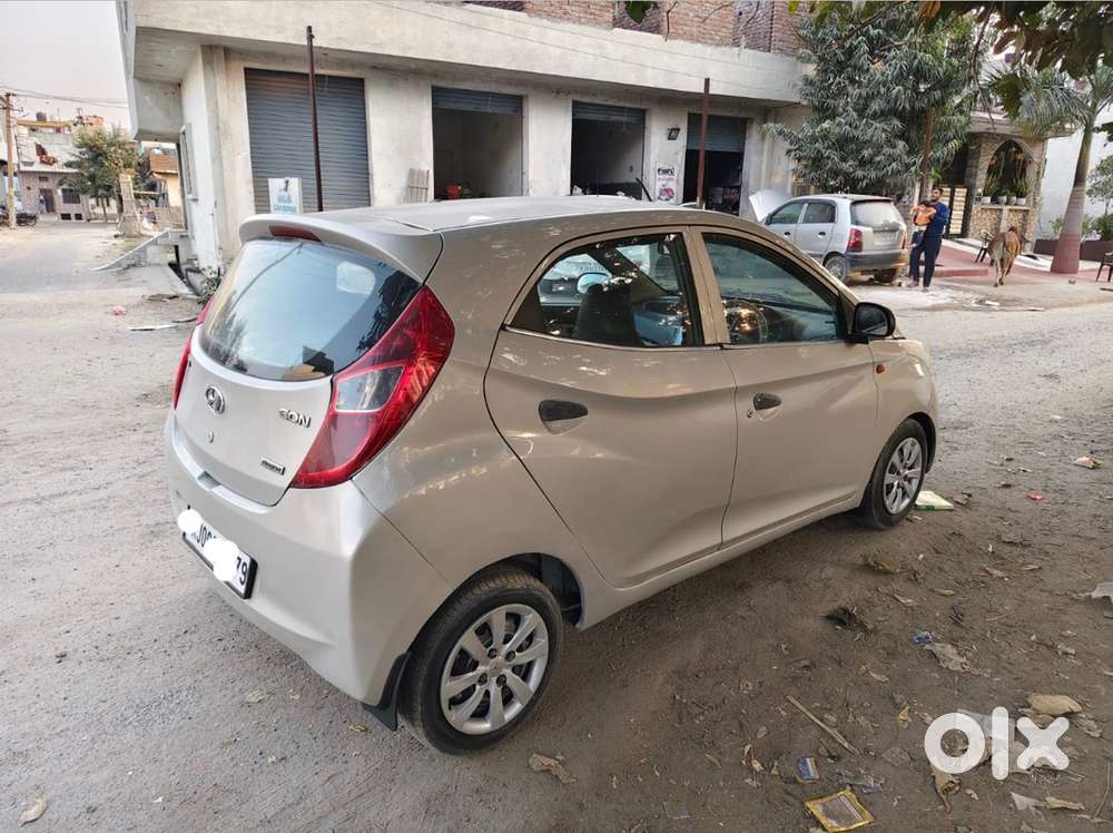 Hyundai Eon 2012 Year