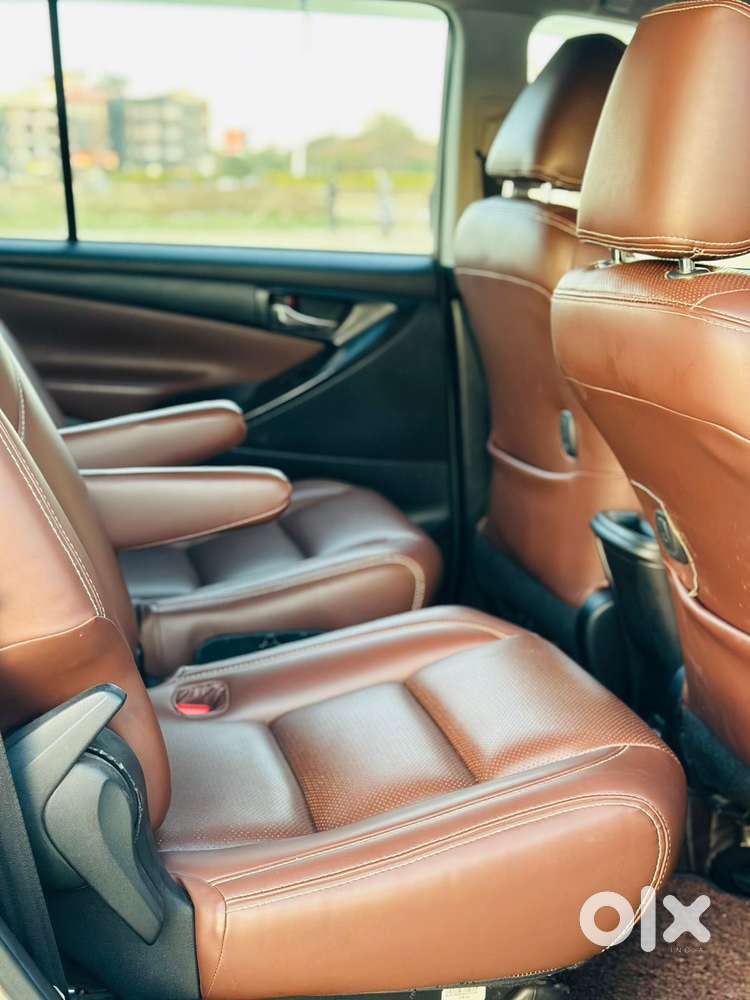 Toyota Innova Crysta [2020-ongoing] 2.4 Gx At 7 Str, 2020, Diesel