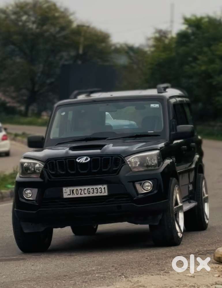 Mahindra Scorpio Classic 2019 Diesel Manual
