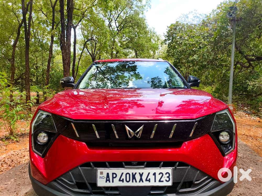 Mahindra Xuv 3xo Ax5l Petrol Manual (top Variant)