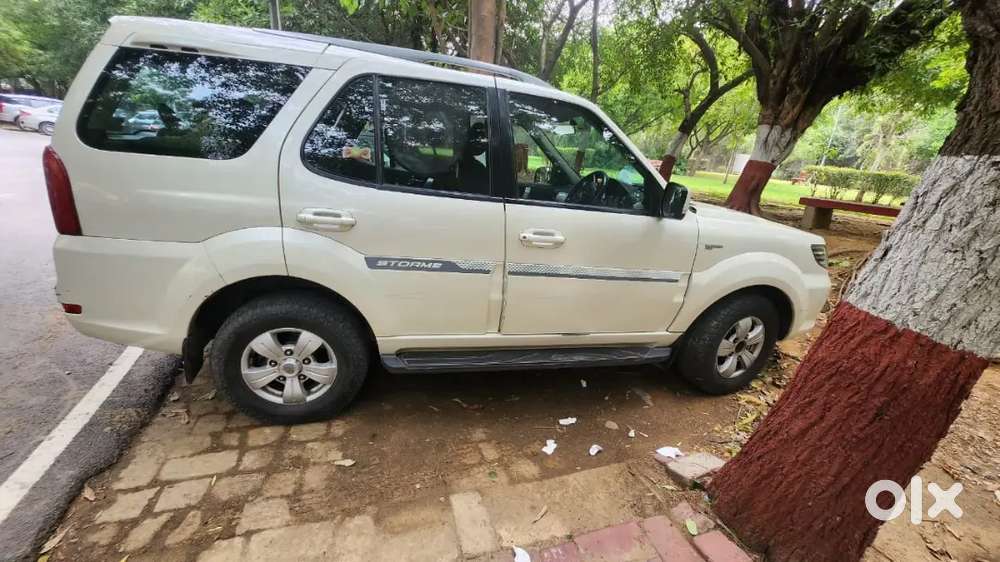Tata Safari Storme