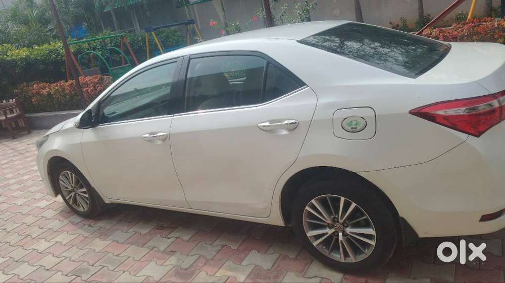 Toyota Corolla Altis Automatic 2017 Petrol 128995 Km Driven
