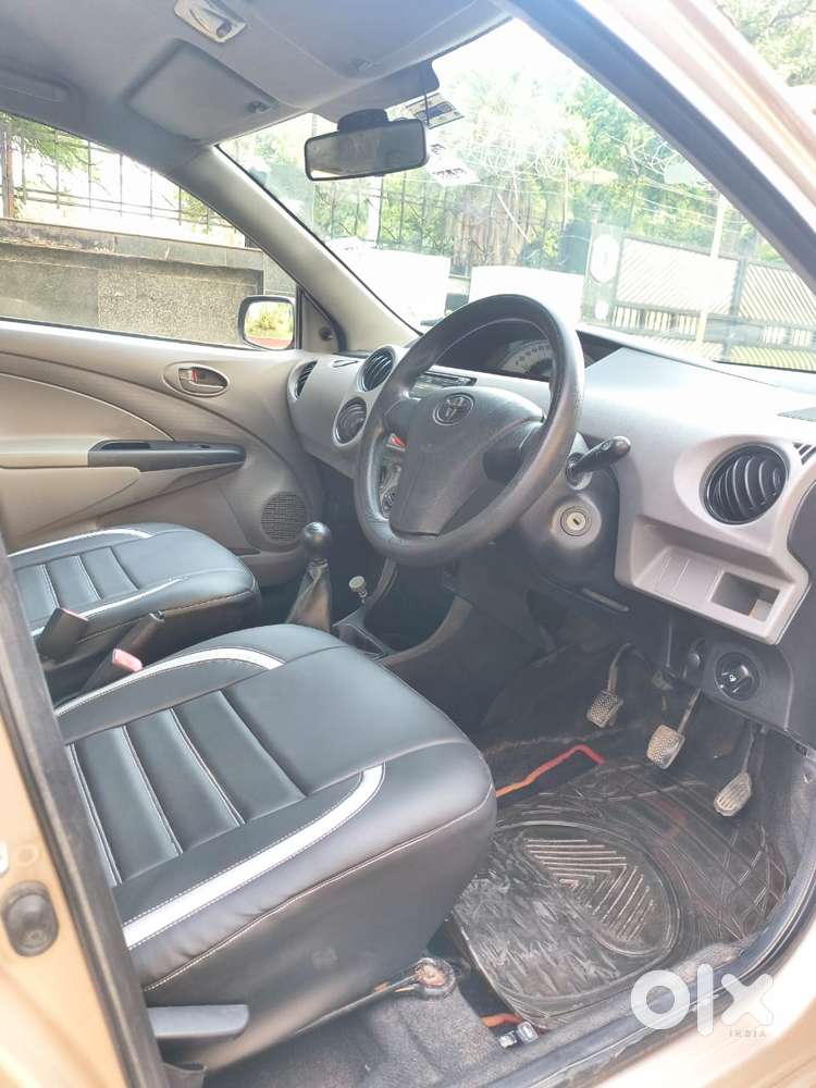 Toyota Etios 2010-2012 G, 2011, Petrol