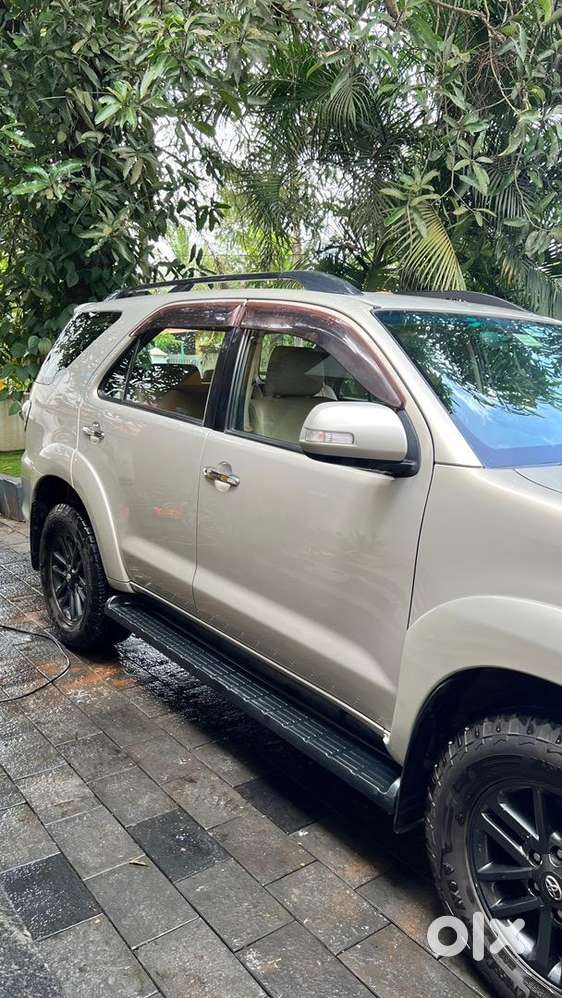 Toyota Fortuner 2015 Diesel Well Maintained
