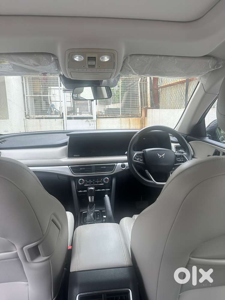Mahindra Xuv700 Petrol 2022
