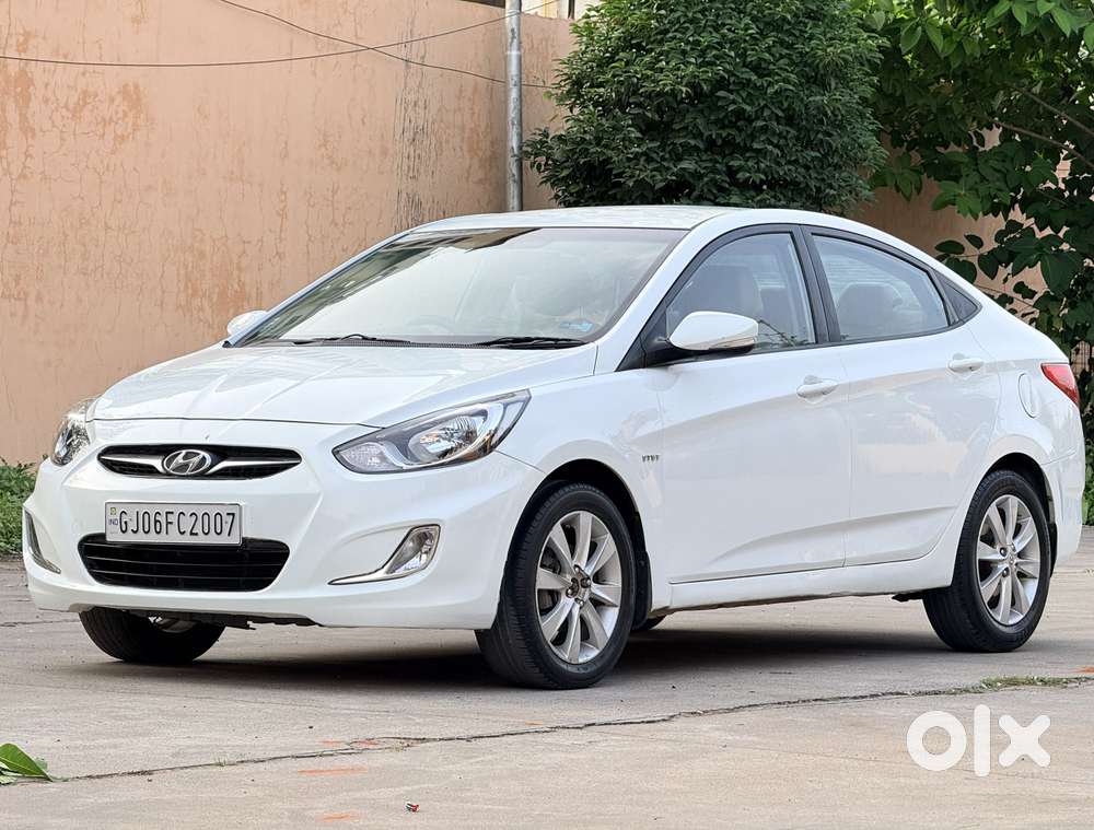 Hyundai Verna 1.6 Sx, 2012, Petrol