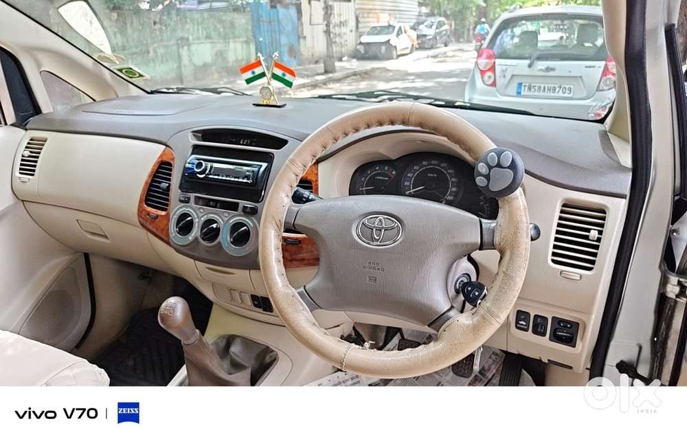 Toyota Innova 2.5 V Diesel 8-seater, 2008, Diesel