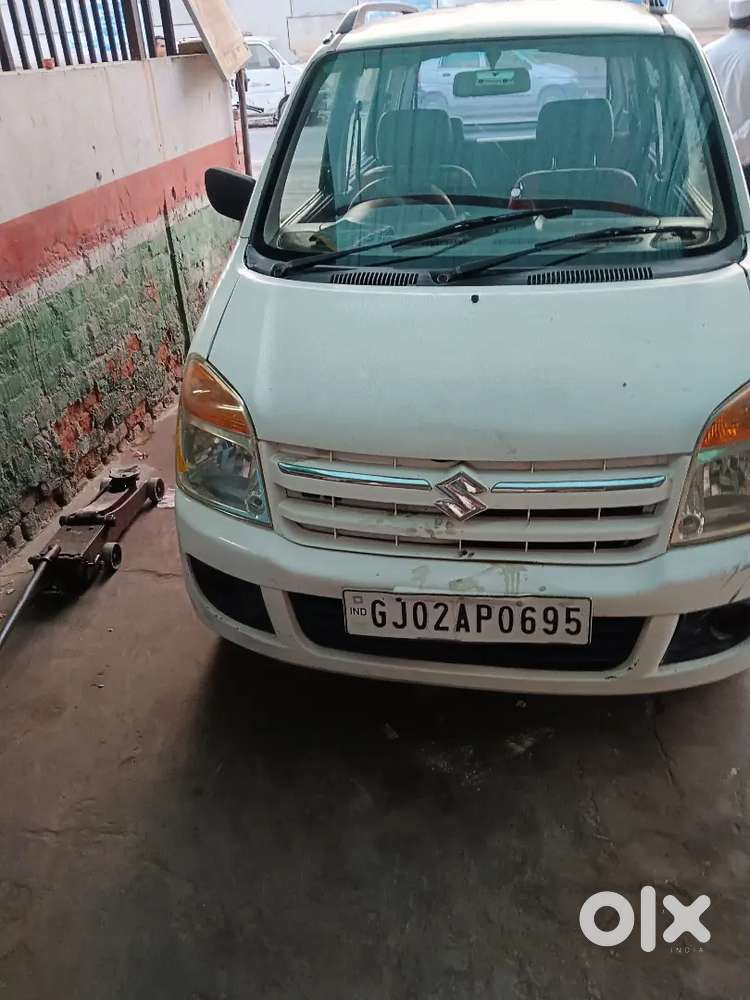 Good Condition. Petrol. Cng