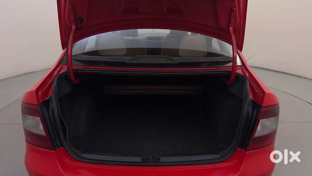 Skoda Rapid 1.6 Mpi Elegance Plus, 2015, Petrol