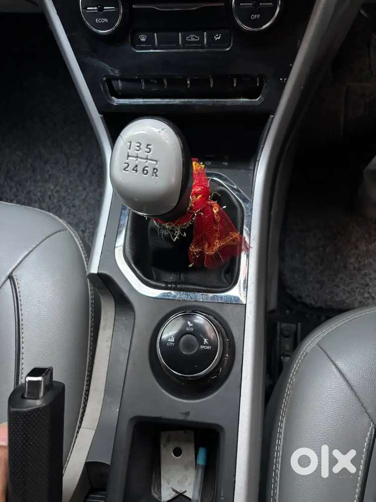 Tata Nexon Revotron Xt 2018
