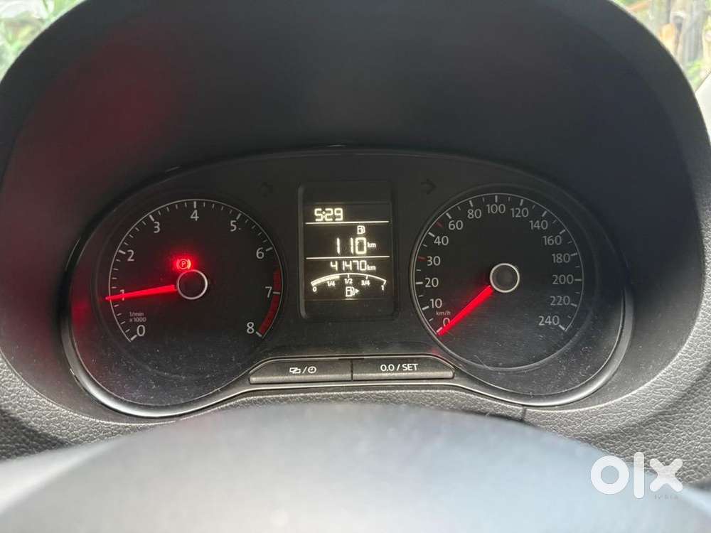 Volkswagen Polo 2016 Petrol 42000 Km Driven