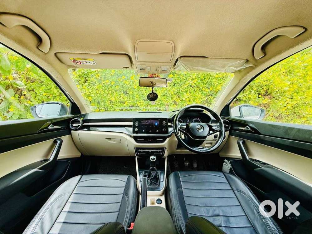 Skoda Slavia Ambition 1.0l Tsi Mt, 2022, Petrol