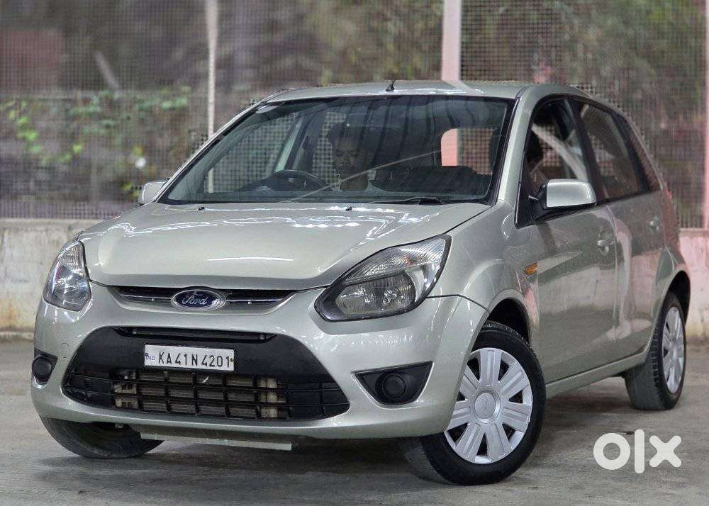 Ford Figo, 2010, Petrol