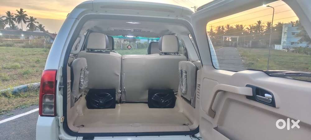 Tata Safari Storme 2014