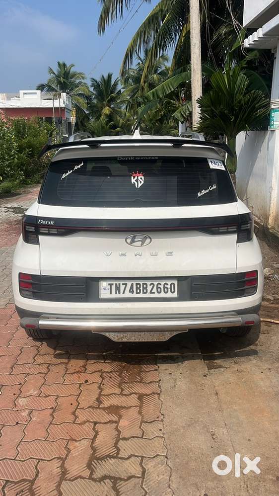 Hyundai Venue Petrol 2022