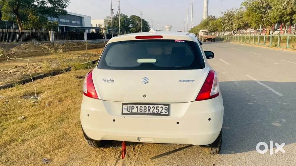 Well Maintained Maruti Suzuki Swift 2017 Petrol 87000 Km Driven