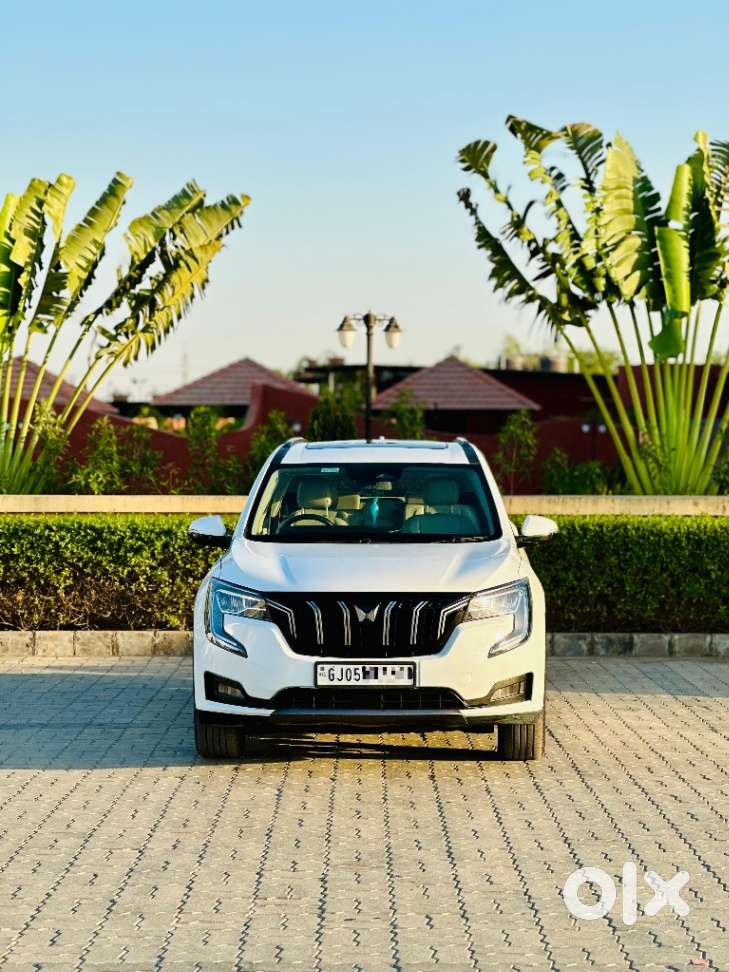 Mahindra Xuv700 2.2 Ax 7 Diesel At Str, 2023, Diesel