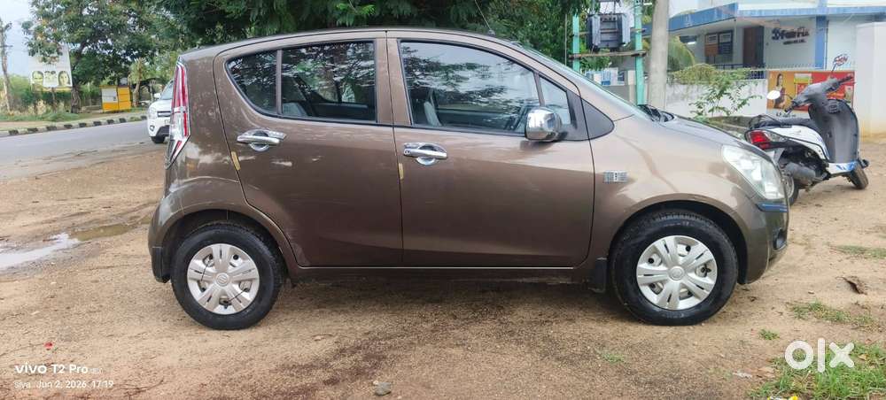 Maruti Suzuki Ritz Vxi, 2011, Petrol