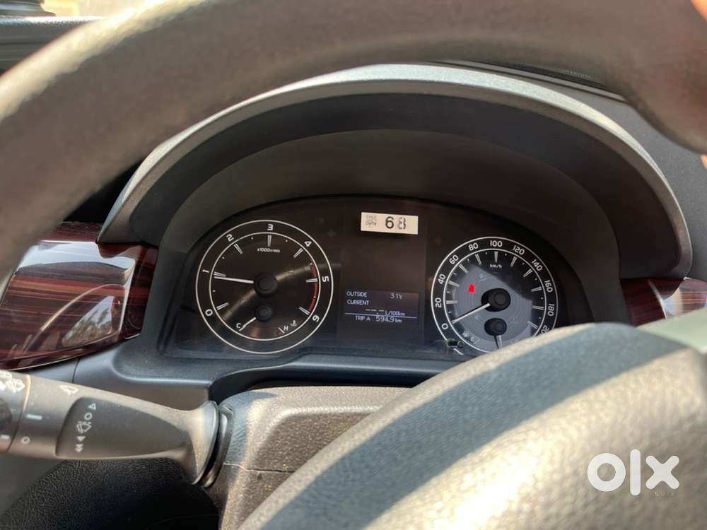 Toyota Innova Crysta 2017