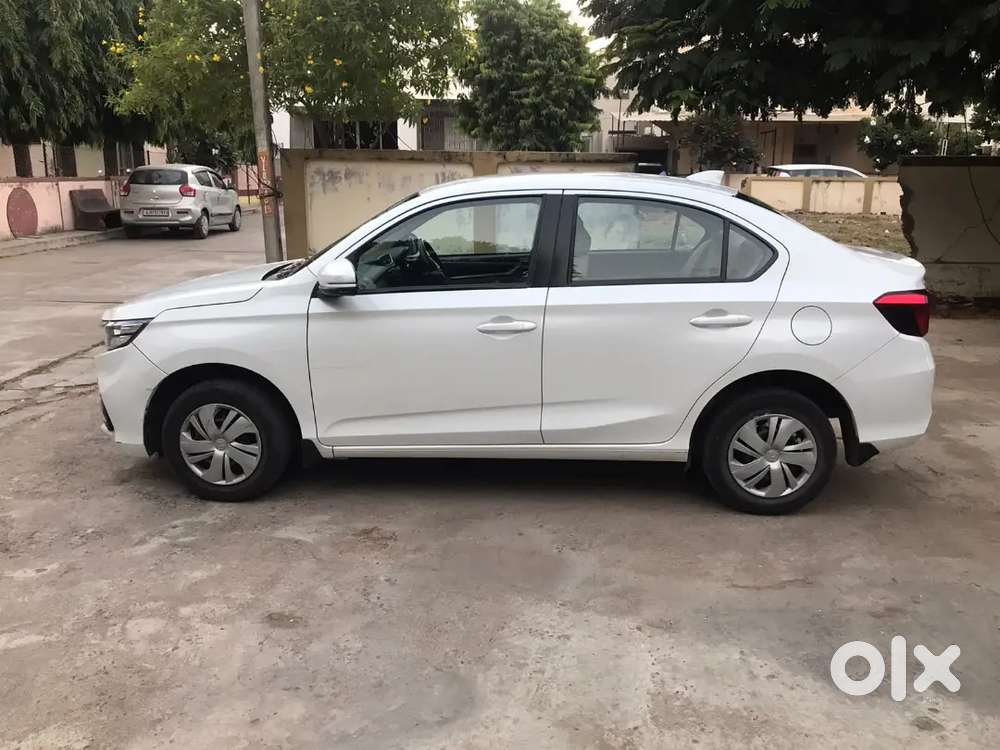 Honda Amaze 4th Generation Petrol 2023