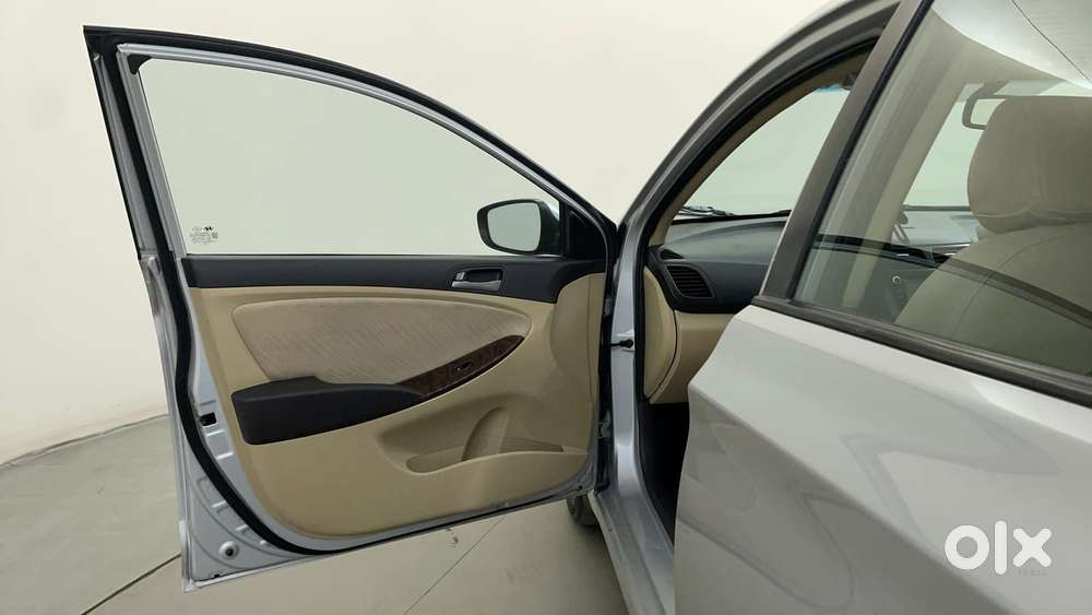 Hyundai Verna [ ] Fluidic 4s 1.6 Vtvt Sx, 2016, Petrol