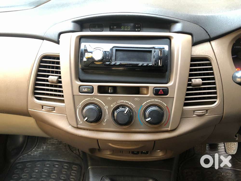 Toyota Innova 2.5 G (diesel) 8 Seater, 2016, Diesel