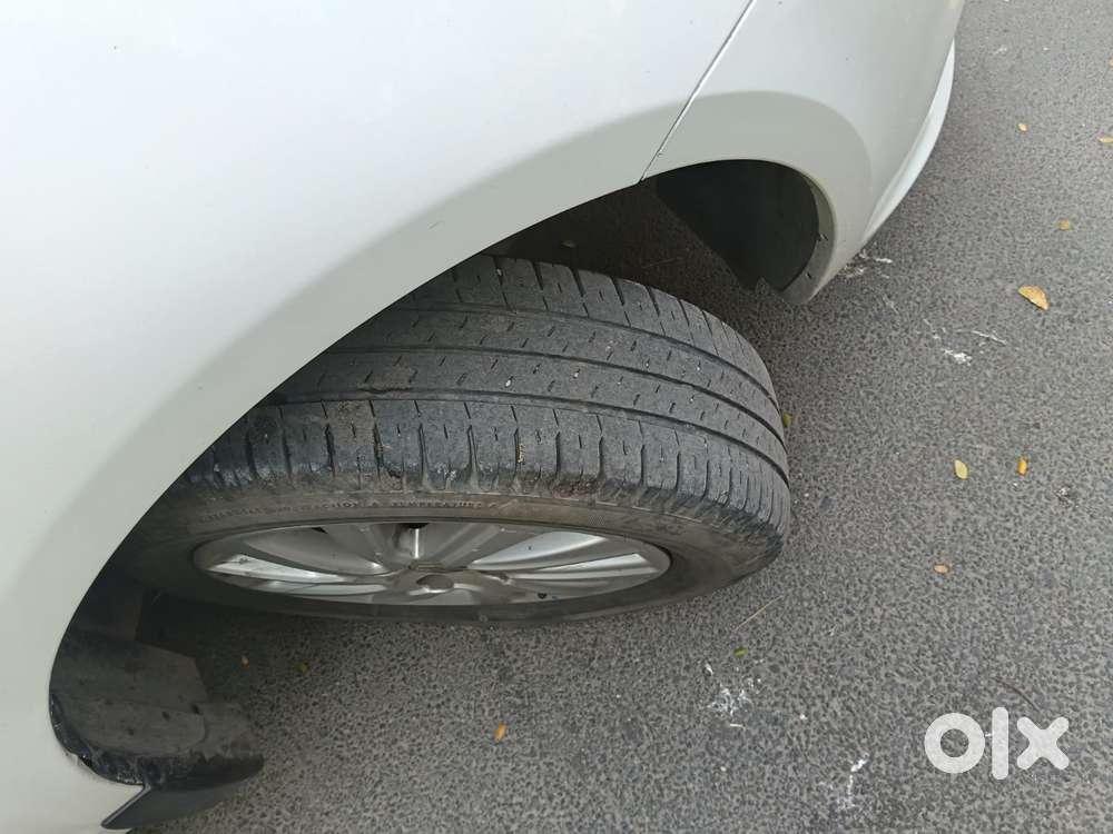 Maruti Suzuki Dzire 1.2 Zxi, 2015, Petrol