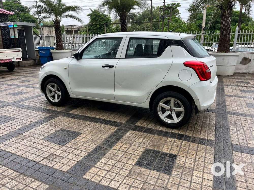 Maruti Suzuki Swift Vvt Lxi, 2021, Petrol