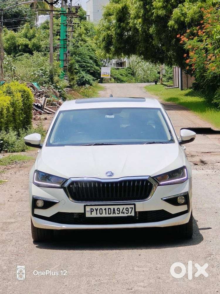 Skoda Slavia Anniversary Edition 1.5l Tsi Mt, 2023, Petrol