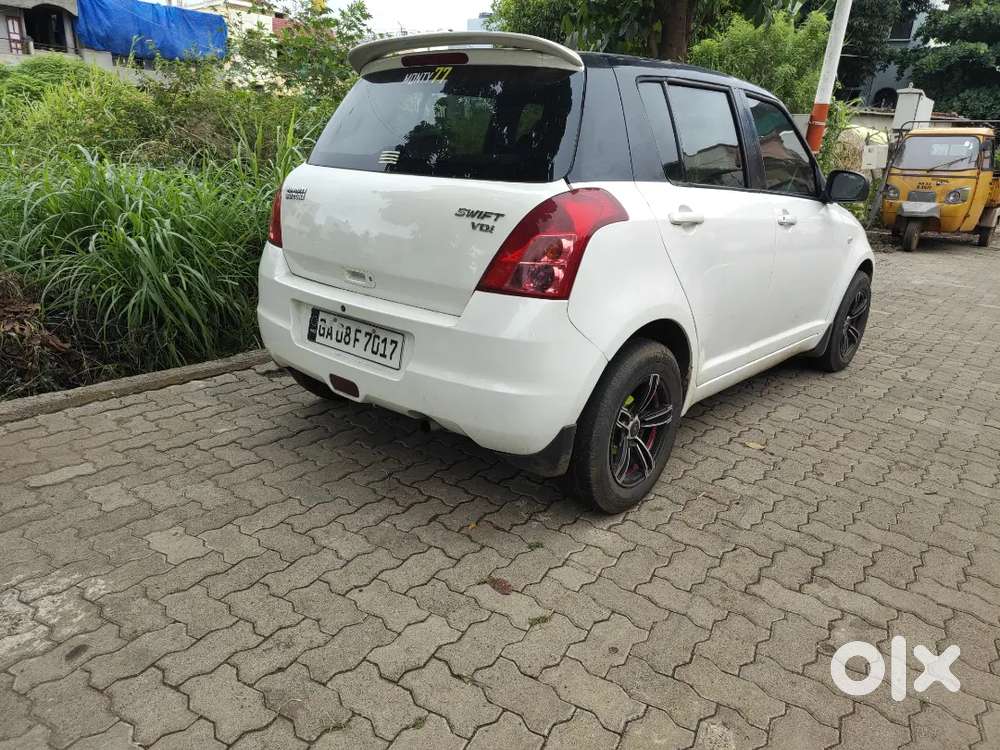 Maruti Suzuki Swift 2011 Diesel 190000 Km Driven