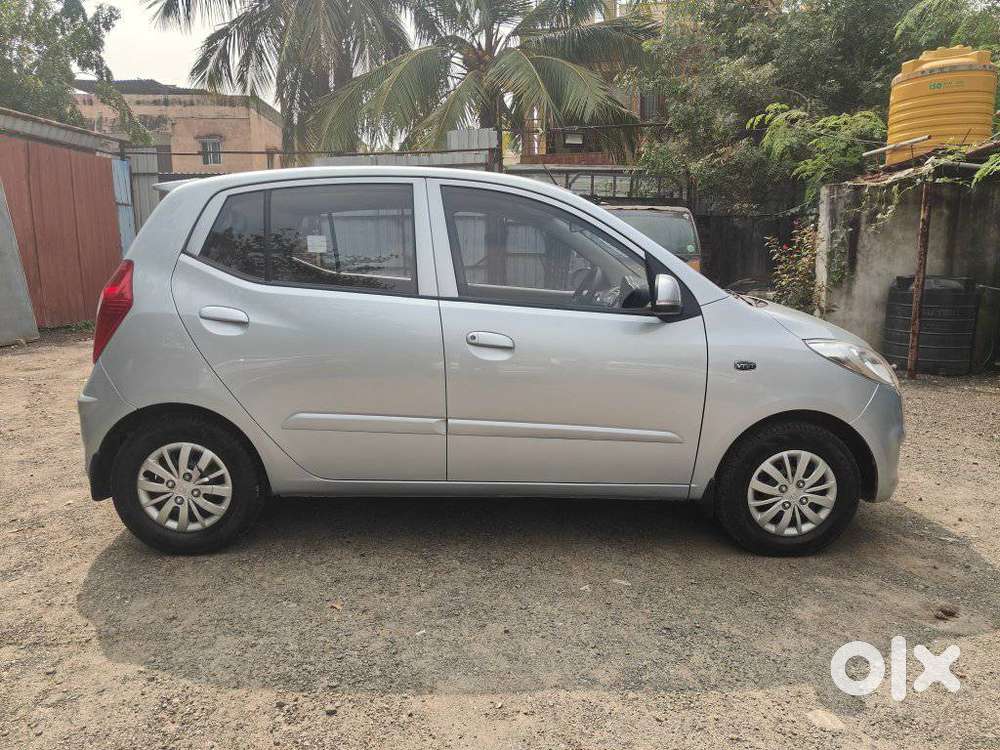 Hyundai I10 Sportz At, 2013, Petrol