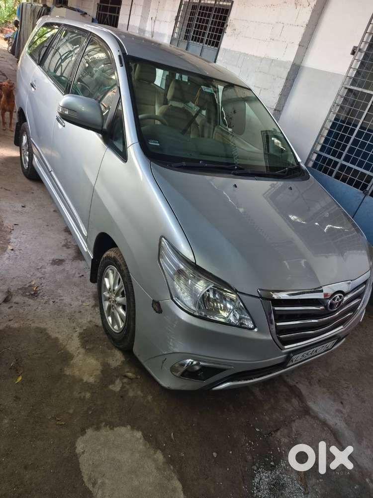 Innova 2.5v Diesel Manual Full Option