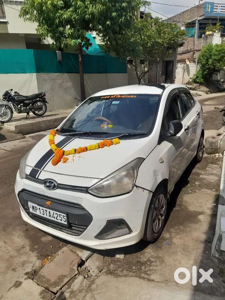 Hyundai Xcent 2016 Petrol Variant