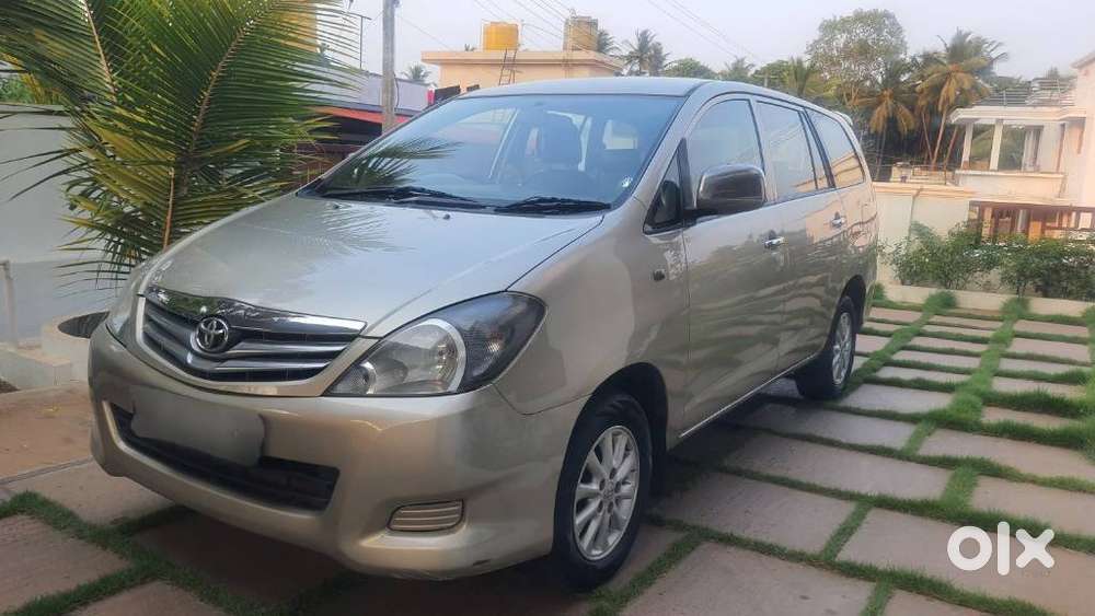 Toyota Innova 2004-2011 2.5 G4 Diesel 8-seater, 2009, Diesel