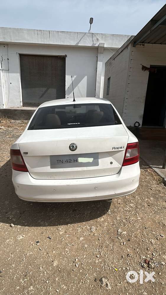 Skoda Rapid 2013 Diesel Well Maintained , Good Condition