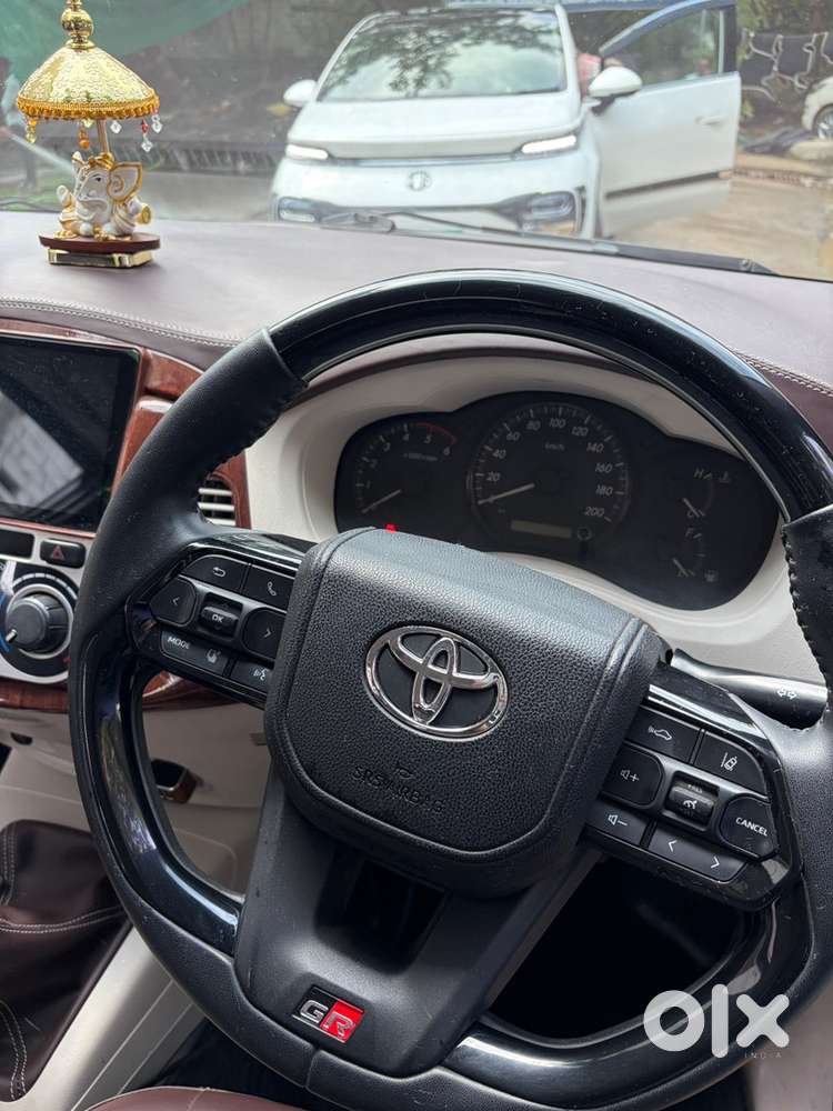 Toyota Innova Diesel 2012