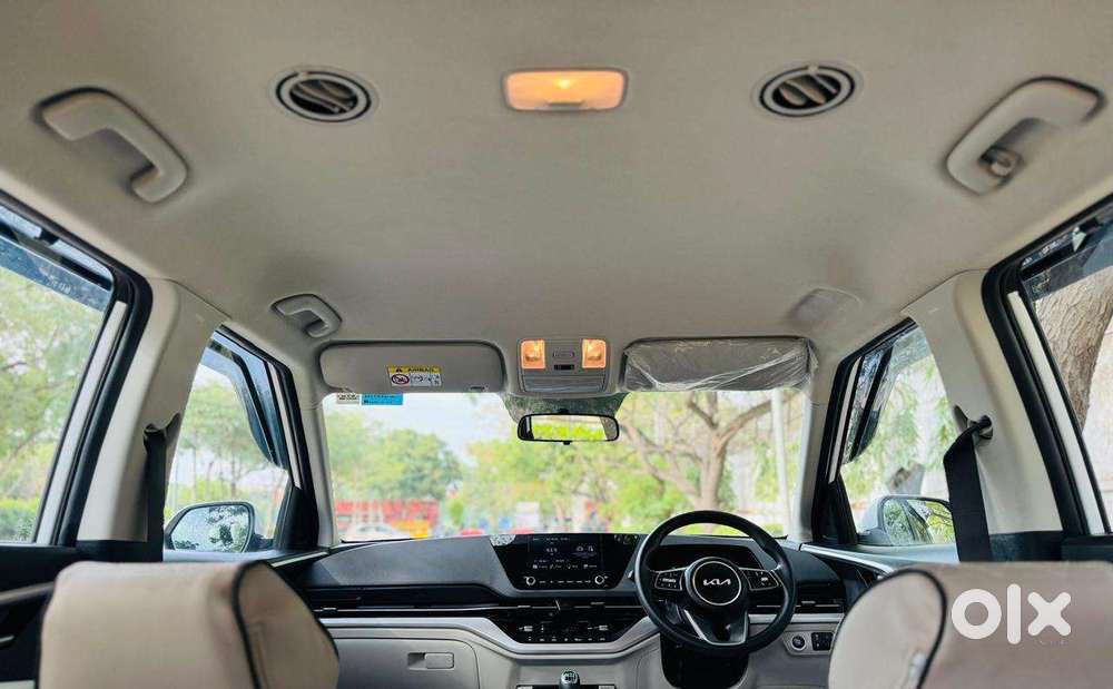 Kia Carens, 2024, Petrol