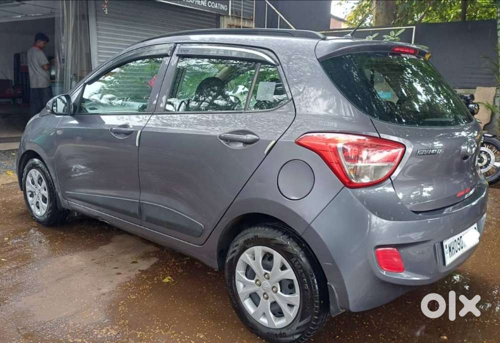 Hyundai Grand I10 Sportz, 2016, Petrol