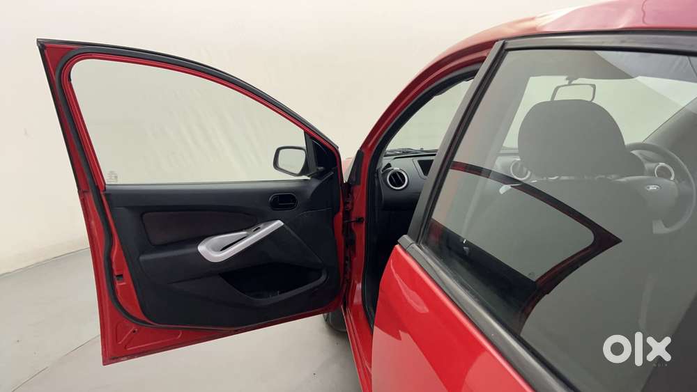 Ford Figo 2010-2012 Petrol Zxi, 2012, Petrol