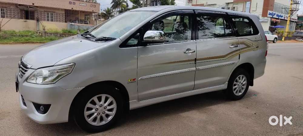 Toyota Innova Vx 2013 Petrol