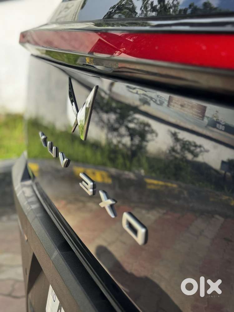 Mahindra Xuv 3xo Ax5l Pg Mt, 2024, Petrol