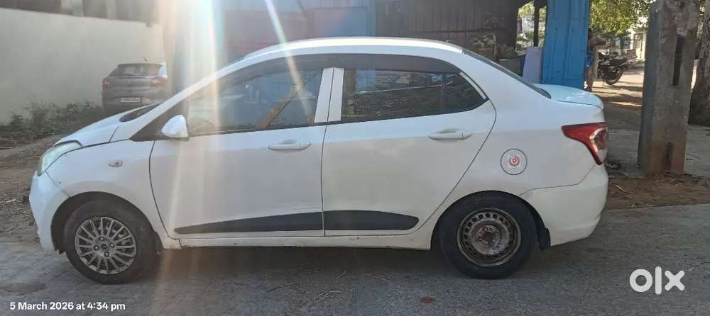 Hyundai Xcent 2018 Diesel Well Maintained