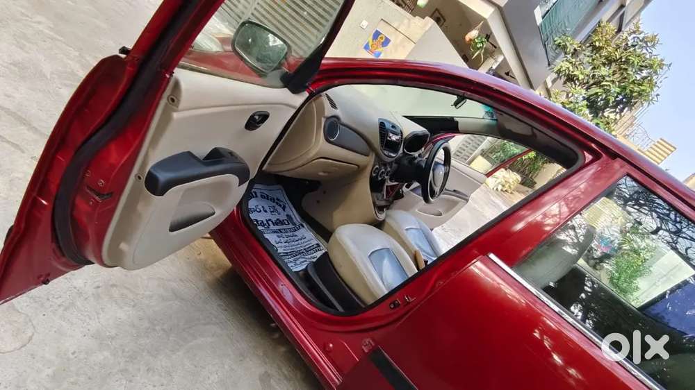 Hyundai Grand I10 2011 Petrol 117000 Km Driven